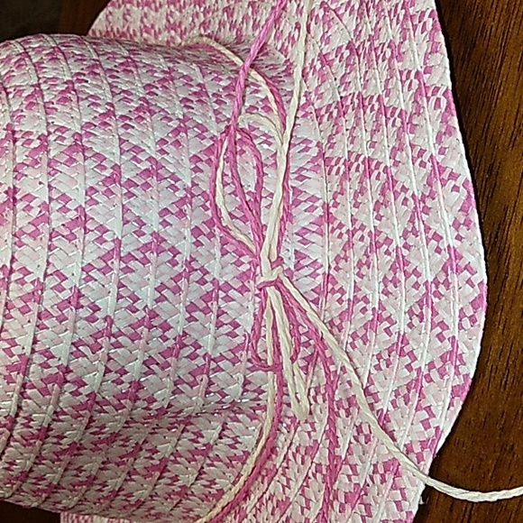 Chapeau pink and white weave design hat - Picture 4 of 8